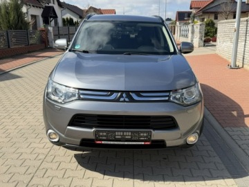 Mitsubishi Outlander III SUV 2.2 DOHC DI-D 150KM 2013 Mitsubishi Outlander 2.2 Diesel 4x4 7 osobowy, zdjęcie 1