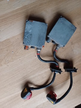 MĚNIČ XENON HELLA 60672695