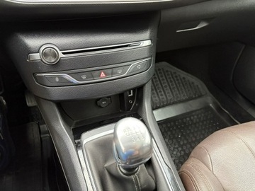 Peugeot 308 II 2014 Peugeot 308 SW 1.6 HDI 120 KM Skóry Panorama Hak, zdjęcie 25