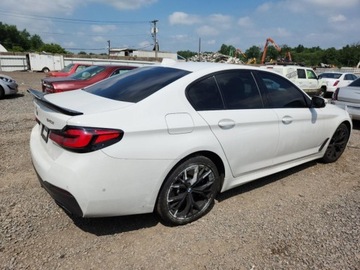 BMW Seria 5 G30-G31 2022 BMW Seria 5 540xi 2022 3.0l 3.0 Benzyna 335KM, zdjęcie 3