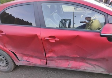 Kia Rio III Hatchback 5d Facelifting 1.4 WGT 90KM 2015 Kia Rio 2015r, 1.4 CRDI. Lekko uszkodzony prawy bok. Jezdzi. 1.4 Diesel, zdjęcie 19