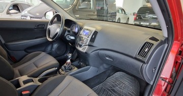 Hyundai i30 I CW Facelifting 1.6 CRDi 90KM 2011 Hyundai i30 1.6 CRDI 90KM 1.6 Diesel 90KM, zdjęcie 9