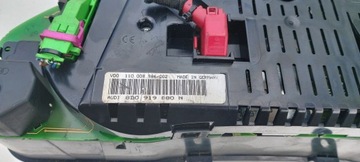AUDI A4 B5 1.8 T PŘÍSTROJOVÁ DESKA BUDÍKY 8D0919880N