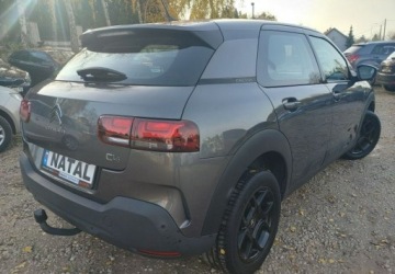 Citroen C4 Cactus Crossover Facelifting 1.2 PureTech 110KM 2018 Citroen C4 Cactus Bogate wyposazenieZarejestrowany 1.2 Benzyna 110KM, zdjęcie 1