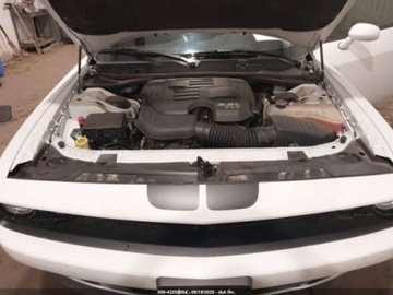 Dodge Challenger III 2021 Dodge Challenger DODGE CHALLENGER SXT AWD 3.6 Benzyna 303KM, zdjęcie 13