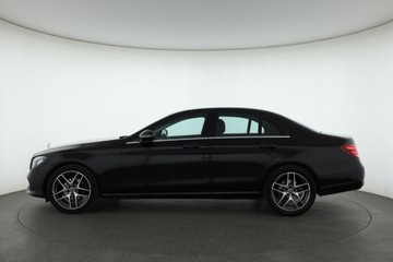 Mercedes Klasa E W213 Limuzyna 2.0 220d 194KM 2017 Mercedes E E 220 d, Salon Polska, 191 KM, Automat, zdjęcie 2