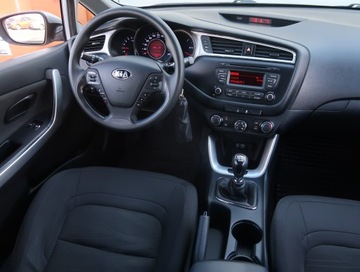 Kia Ceed II Kombi Facelifting 1.4 CRDi 90KM 2017 Kia Ceed 1.4 CRDi, Salon Polska, Serwis ASO, zdjęcie 6