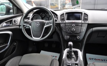 Opel Insignia I Sports Tourer 1.4 Turbo ECOTEC Start/Stop 140KM 2011 Opel Insignia Benzyna Xenon Nawigacja Klimatyzacja 1.4 Benzyna 140KM, zdjęcie 19