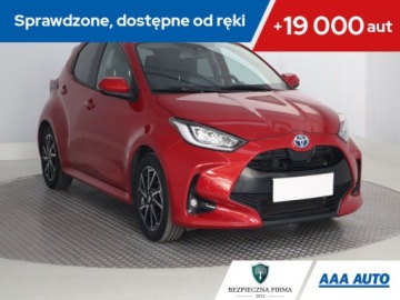 Toyota Yaris IV Hatchback 1.5 Hybrid Dynamic Force 116KM 2022 Toyota Yaris 1.5 VVT-i Hybrid, Salon Polska