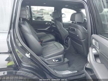 BMW X7 2023 BMW X7 M60I 2023 4.4l 4.4 Benzyna 523KM, zdjęcie 13