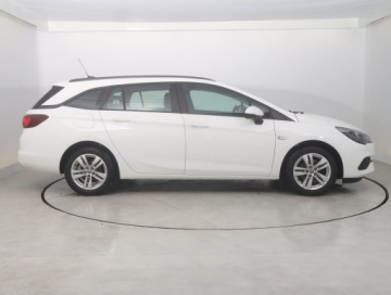 Opel Astra K Sportstourer Facelifting 1.2 Turbo 110KM 2021 Opel Astra 1.2 Turbo, Klima, Tempomat, Parktronic, zdjęcie 5