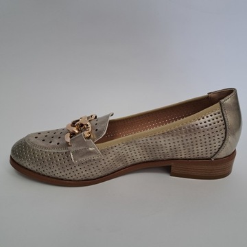 Красивые золотые ажурные мокасины, размер 41.