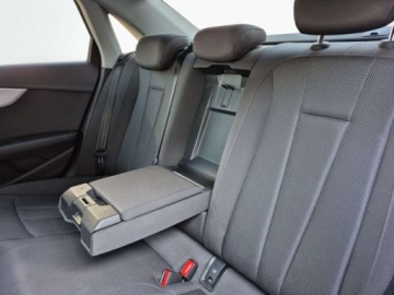 Audi A4 B9 Limousine Facelifting 2.0 35 TFSI 150KM 2020 Audi A4 Limousine Salon PolskaFaktura VAT Po duzym serwisie Full LED, zdjęcie 24