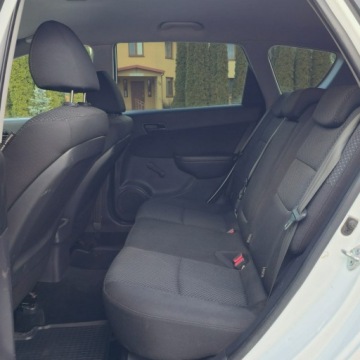 Hyundai i30 I CW Facelifting 1.4 DOHC 109KM 2011 Hyundai i30 1.4 Benzyna Blue Classic Manual 109KM, zdjęcie 22