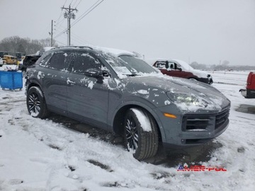Porsche Cayenne III 2024 Porsche Cayenne 2024 4.0L V8 S AWD 4.0 Benzyna 468KM, zdjęcie 3