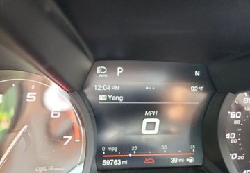 Alfa Romeo Giulia II Sedan 2.0 TBi 280KM 2017 Alfa Romeo Giulia Auta z USA - Zapytaj o wiecej ofert 2.0 Benzyna 280KM, zdjęcie 11