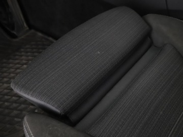 Mercedes Klasa C W205 Kombi Facelifting 1.6 180 156KM 2018 Mercedes C 180 FV23% automat full LED półskóra, zdjęcie 39