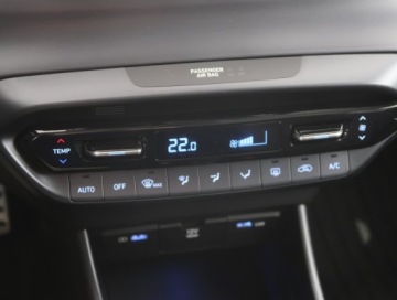 Hyundai Bayon SUV 1.0 T-GDI 100KM 2022 Hyundai Bayon 1.0 T-GDI, Salon Polska, zdjęcie 11