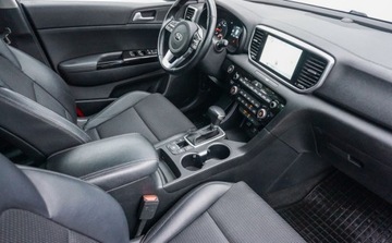 Kia Sportage IV SUV Facelifting 1.6 T-GDI 177KM 2021 Kia Sportage 1.6T-GDI 177KM Black Edition DCT Kamera Navi Grzane fotele ki, zdjęcie 15
