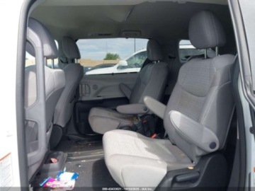 Toyota Sienna III 2023 Toyota Sienna LE 2023 2.5l 2.5 Hybryda 189KM, zdjęcie 12