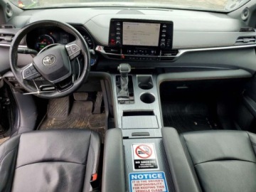Toyota Sienna III 2021 Toyota Sienna Xse 2021 2.5 Hybryda Plug-in 245KM, zdjęcie 8