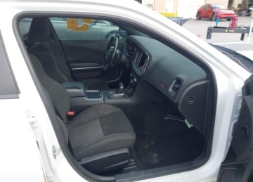 Dodge Charger VII 6.4 HEMI V8 492KM 2020 Dodge Charger DODGE CHARGER SCAT PACK RWD 6.4 Benzyna 492KM, zdjęcie 8