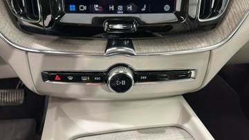 Volvo XC60 II 2021 Volvo XC 60 B4 AWD Inscription, zdjęcie 20