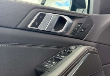 BMW X5 G05 SUV 3.0 30d 265KM 2020 BMW X5 xDrive40d, 340KM, M pakiet, 12-msc gwaran. 3.0 Diesel 340KM, zdjęcie 23