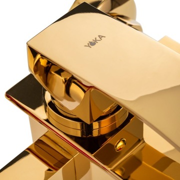 ЗОЛОТАЯ НАСТЕННАЯ ВАННА ДУШЕВЫЙ КАСКАД