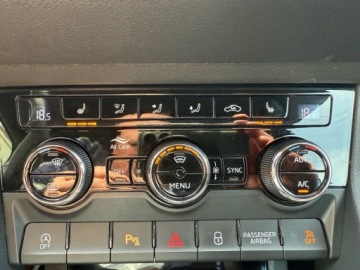 Skoda Karoq Crossover 1.5 TSI ACT 150KM 2019 Skoda Karoq SPORTLINE AUTOMAT DSG KAMERA NAWIGACJA PODGRZEWANE FOTELE GWAR, zdjęcie 10