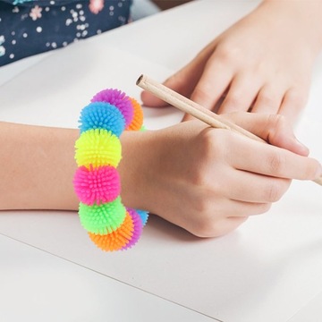 BRANSOLETKI ZABAWKI ZMYSŁOWE NA NADGARSTKU FIDGET TOYS