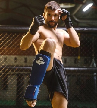 ЭЛАСТИЧНЫЕ ЗАЩИТЫ ДЛЯ ГОЛЕНИ BLUE SHIN DBX BUSHIDO M