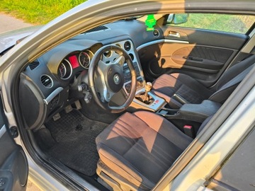 Alfa Romeo 159 Sportwagon 2.4 JTDM 20v 200KM 2006 Alfa Romeo 159 1.9 jtdm 150KM Manual 2006 kombi, zdjęcie 13