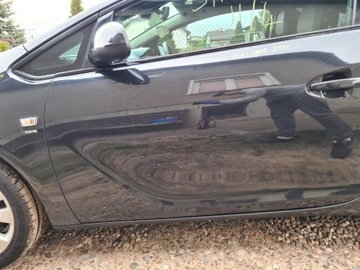 DVEŘE LEVÉ PŘEDNÍ OPEL ASTRA J GTC Z22C