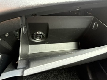 Kia Carens IV Minivan 1.7 VGT CRDI 115KM 2016 Kia Carens 7-Os. Panorama dach. Navi. Kamera, zdjęcie 30