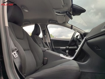 Volvo S60 II Sedan 1.6 D2 115KM 2011 Volvo S60 GWARANCJA Zarejestrowany Udok. przebieg 148tys km MozliwaZamiana, zdjęcie 13