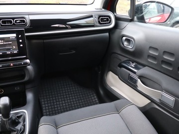 Citroen C3 III Hatchback 1.2 PureTech 82KM 2019 Citroen C3 1.2 PureTech, Salon Polska, Klima, zdjęcie 7