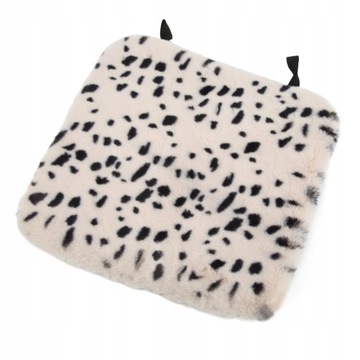 Универсальная подушка переднего сиденья.