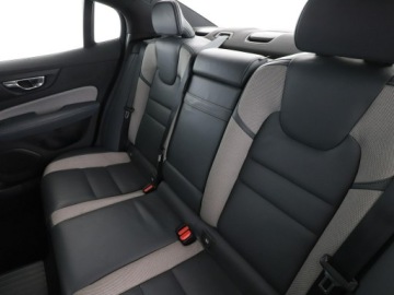 Volvo S60 III 2019 Volvo S60 FV23% R-Design PHEV T8 automat AWD, zdjęcie 16