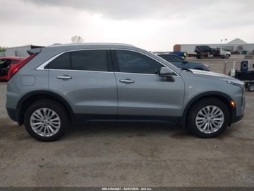 Cadillac 2024 Cadillac XT4 2024 CADILLAC XT4 FWD LUXURY 2.0 Benzyna 235KM, zdjęcie 3