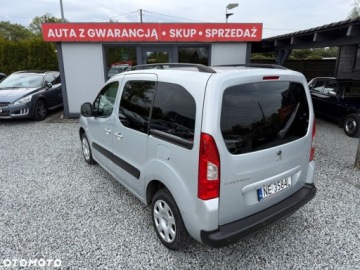 Peugeot Partner I 1.6 16V 109KM 2008 Peugeot Partner Peugeot Partner 110 Family 1.6 Benzyna 109KM, zdjęcie 17