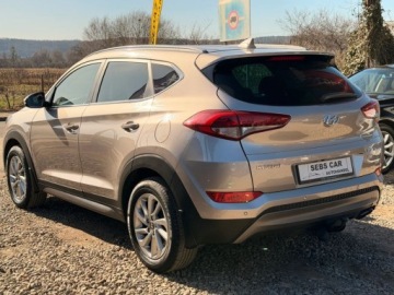 Hyundai Tucson III SUV 1.6 T-GDI 177KM 2015 Hyundai Tucson 4x4 Boagata wersja Hak 1.6 Benzyna 177KM, zdjęcie 3