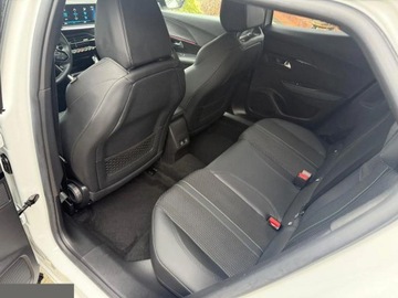 Peugeot 2008 II SUV 1.2 PureTech 130KM 2022 Peugeot 2008 PureTech 130 EAT8 GT 130 KM 2022r Automat, zdjęcie 5