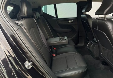 Volvo XC40 Crossover 2.0 D3 150KM 2019 Volvo XC 40 2,0 Multi Led 150PS Virtual Tacho Skora Harman Kardon Reling S, zdjęcie 19