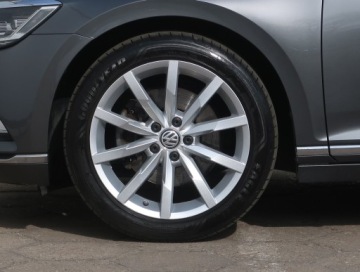 Volkswagen Passat B8 Variant 2.0 TDI BlueMotion SCR 150KM 2017 VW Passat 2.0 TDI, Salon Polska, 1. Właściciel, zdjęcie 14