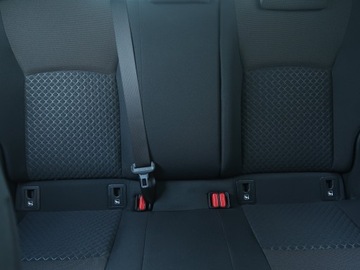 Toyota C-HR I Crossover Facelifting 1.8 Hybrid 122KM 2022 Toyota C-HR 1.8 Hybrid, Serwis ASO, Automat, zdjęcie 9