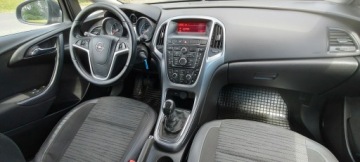 Opel Astra J Sedan 1.4 Turbo ECOTEC 140KM 2017 Opel Astra Krajowy, gaz fabryczny., zdjęcie 8