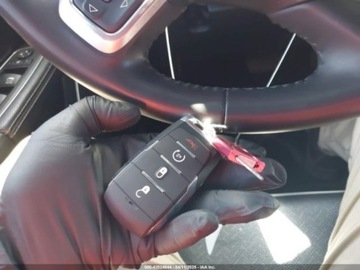 Honda HR-V III 2025 RAM 1500 2023 Ram 1500 Laramie 4x4 Crew Cab 57 Box 5.7 Benzyna 395KM, zdjęcie 14