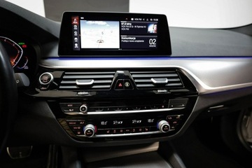 BMW Seria 5 G30-G31 Touring 520d 190KM 2019 BMW 520 190KM*xDrive*Mpakiet*Salon, zdjęcie 17