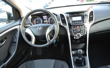 Hyundai i30 II Wagon 1.4 CVVT 100KM 2015 Hyundai i30 Bezwypadkowe - 1 wlasciciel - Niski przebieg - Oplacony 1.4, zdjęcie 4